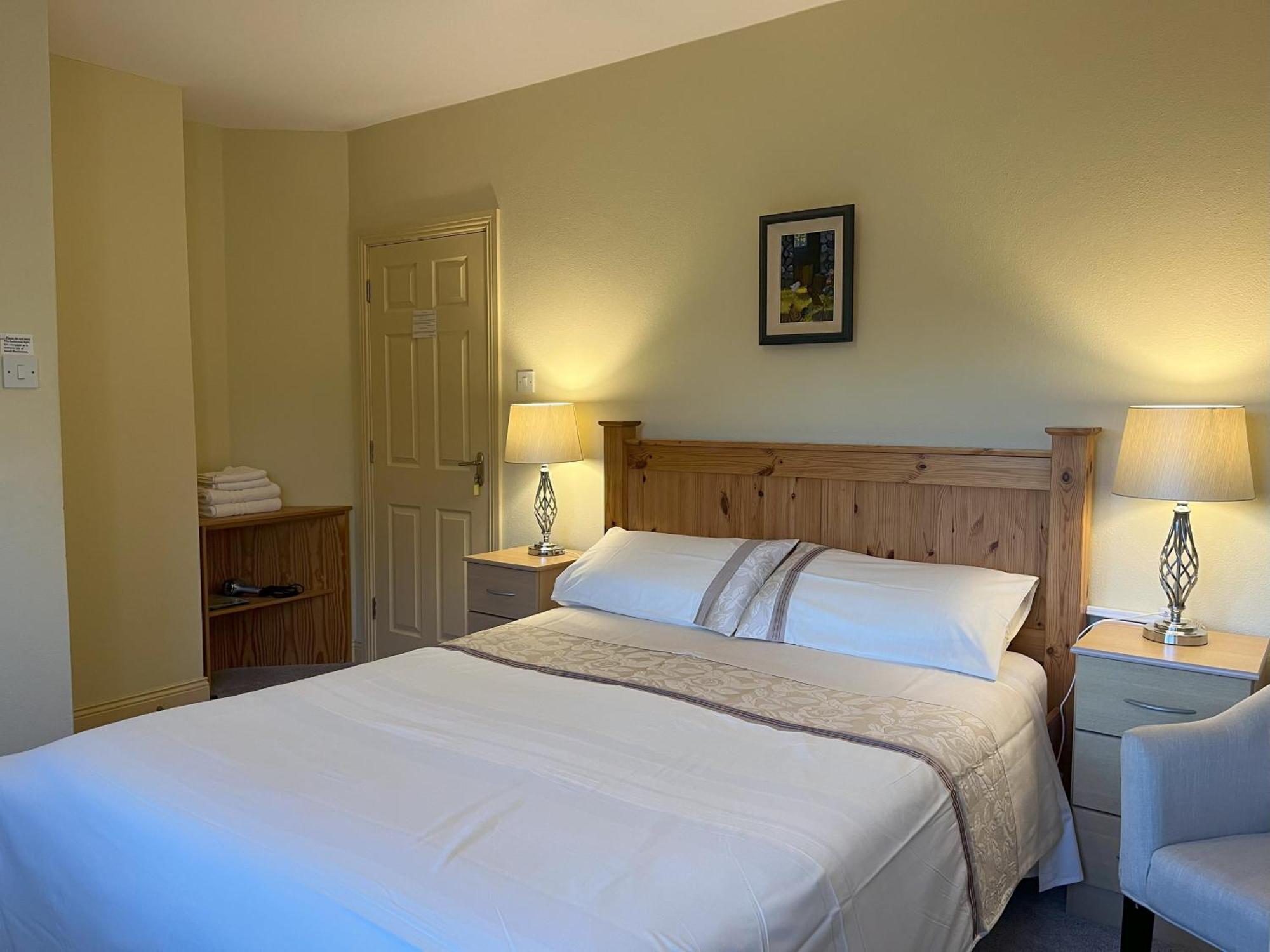 Pk Lodge Bed And Breakfast Skibbereen Exterior photo